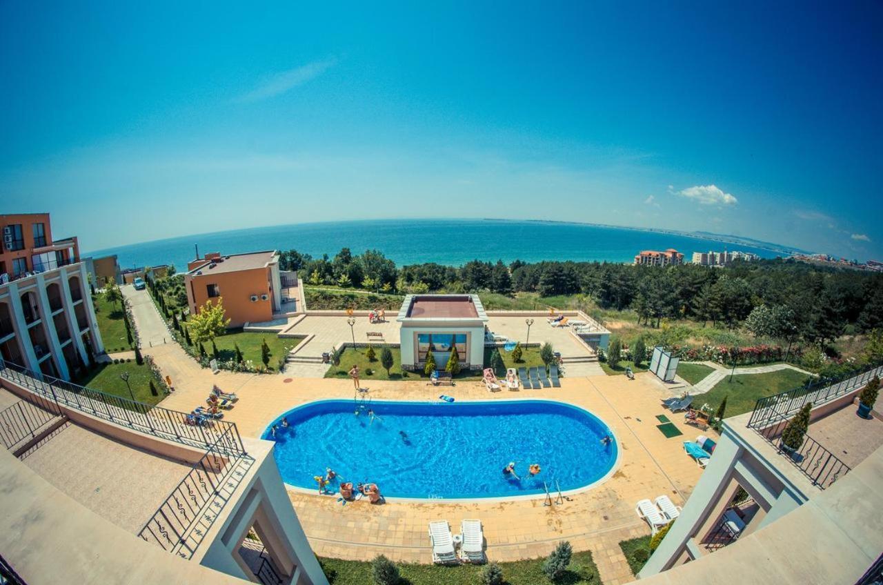 Grand Resort - Imperial Crown Fort Club - Prestige Apartments Елените Экстерьер фото