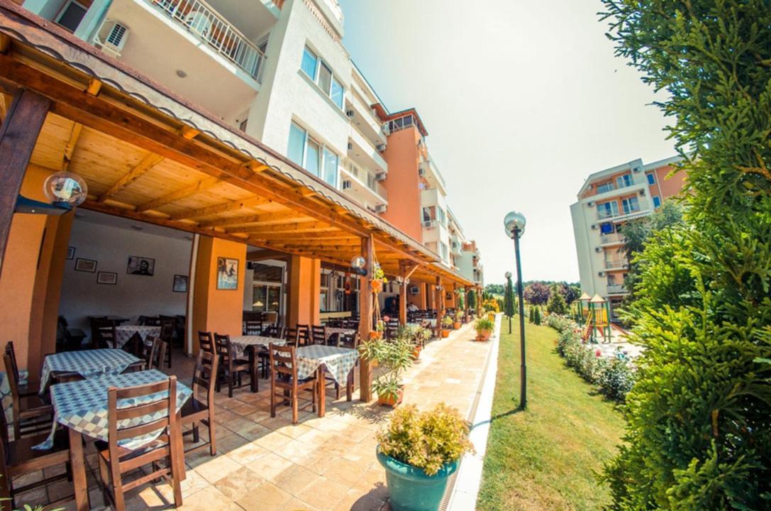 Grand Resort - Imperial Crown Fort Club - Prestige Apartments Елените Экстерьер фото