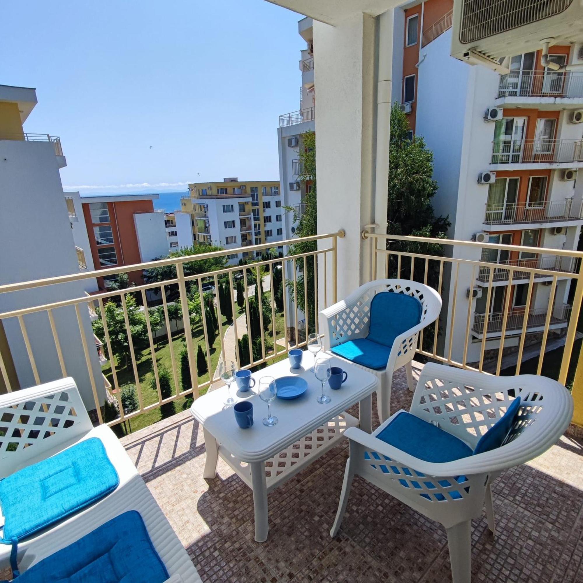 Grand Resort - Imperial Crown Fort Club - Prestige Apartments Елените Номер фото