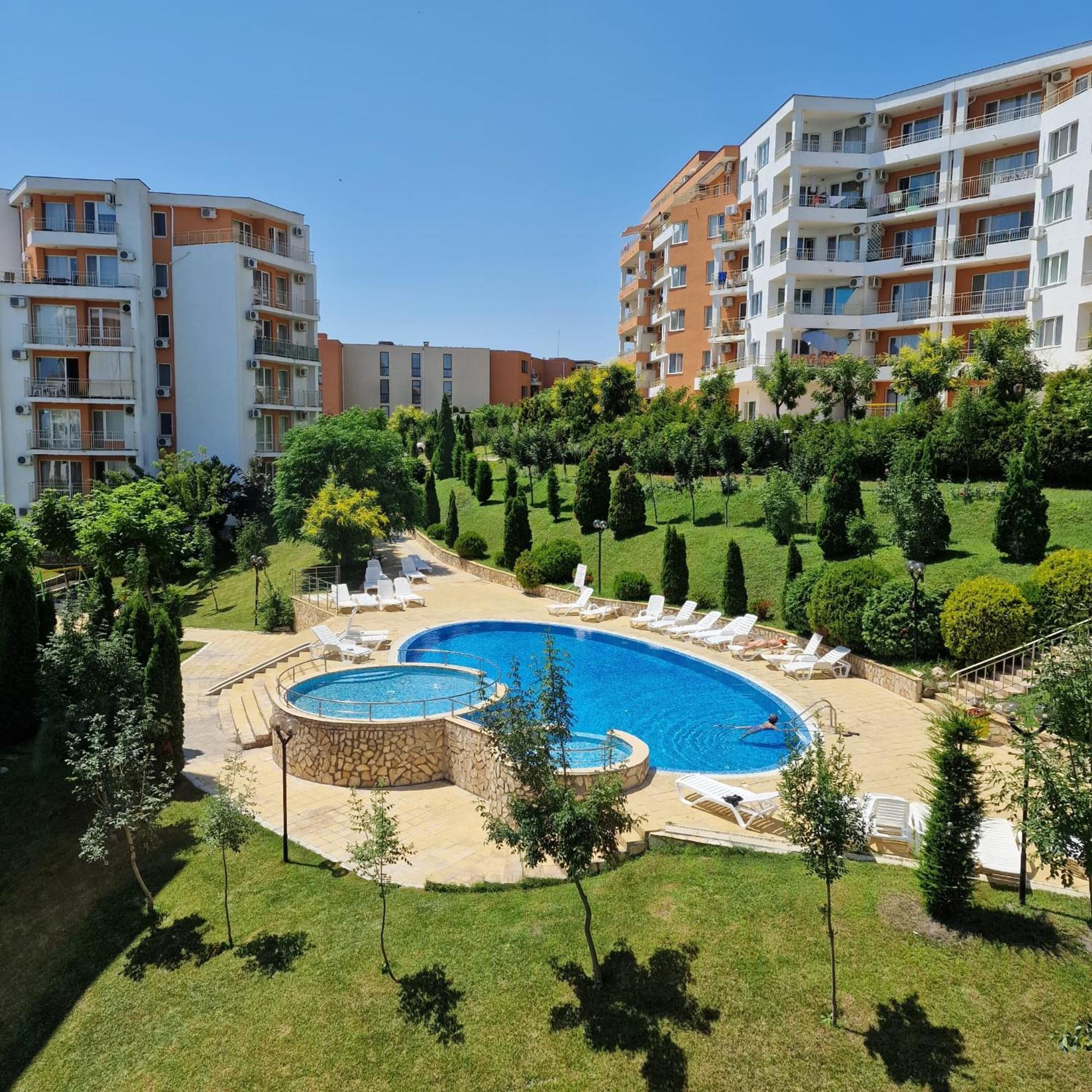 Grand Resort - Imperial Crown Fort Club - Prestige Apartments Елените Номер фото
