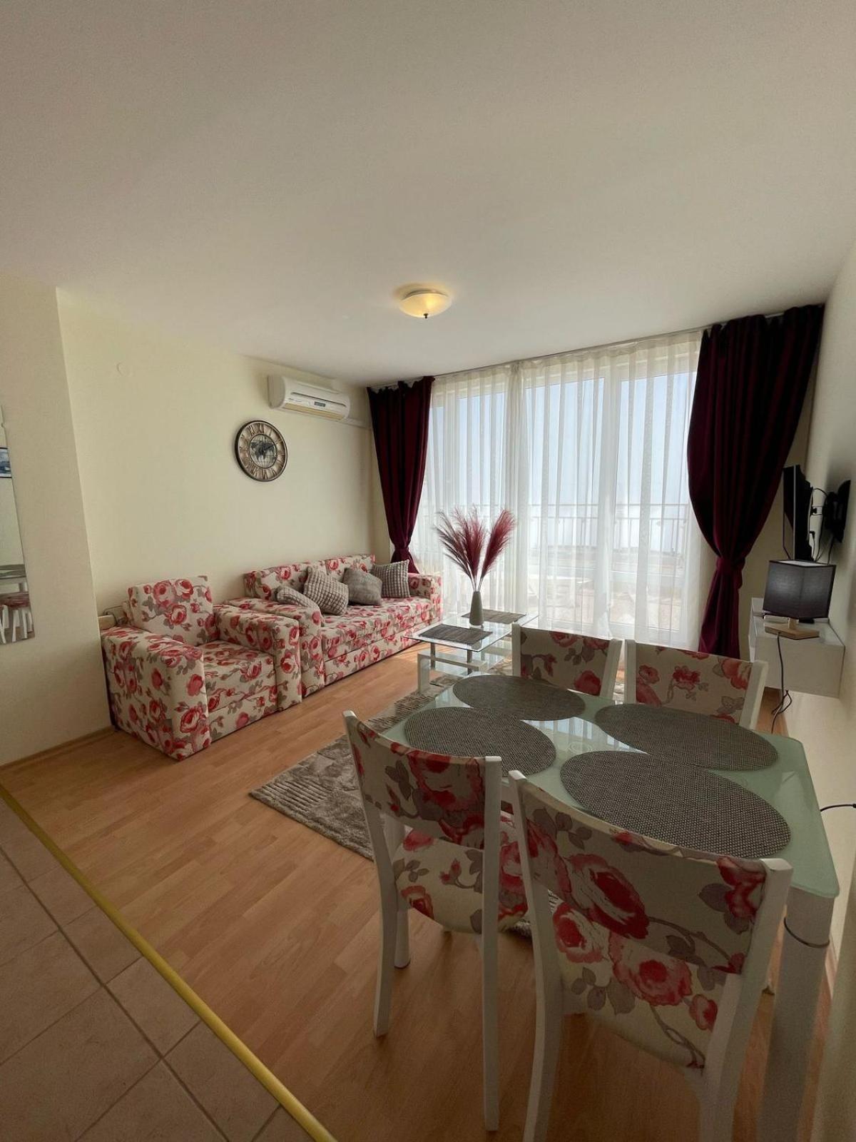 Grand Resort - Imperial Crown Fort Club - Prestige Apartments Елените Номер фото
