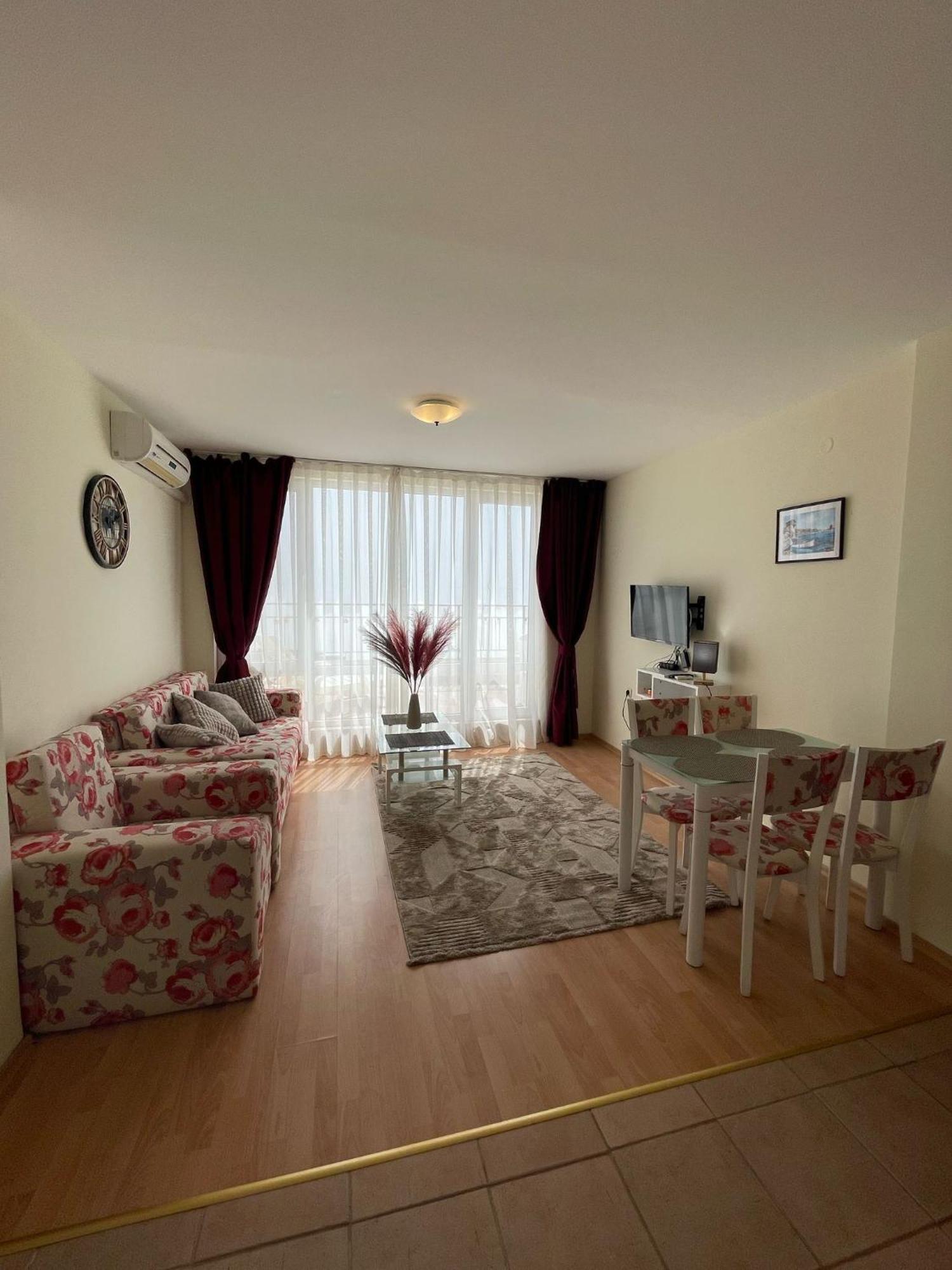 Grand Resort - Imperial Crown Fort Club - Prestige Apartments Елените Номер фото